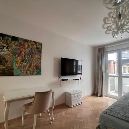 City Center Oasis Apartment